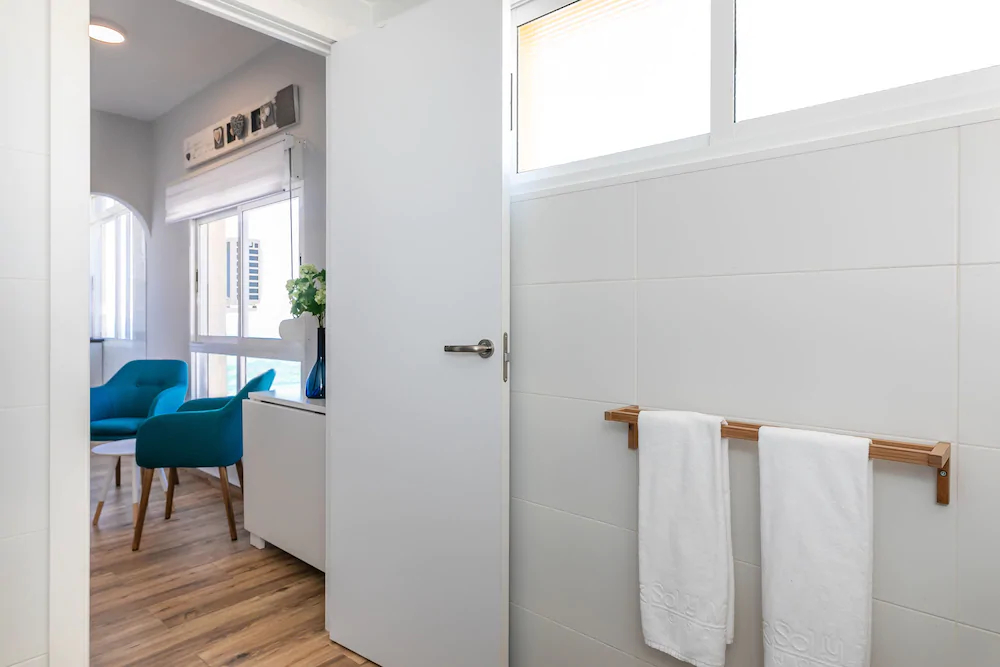 Almirante 903 Just On The Beach