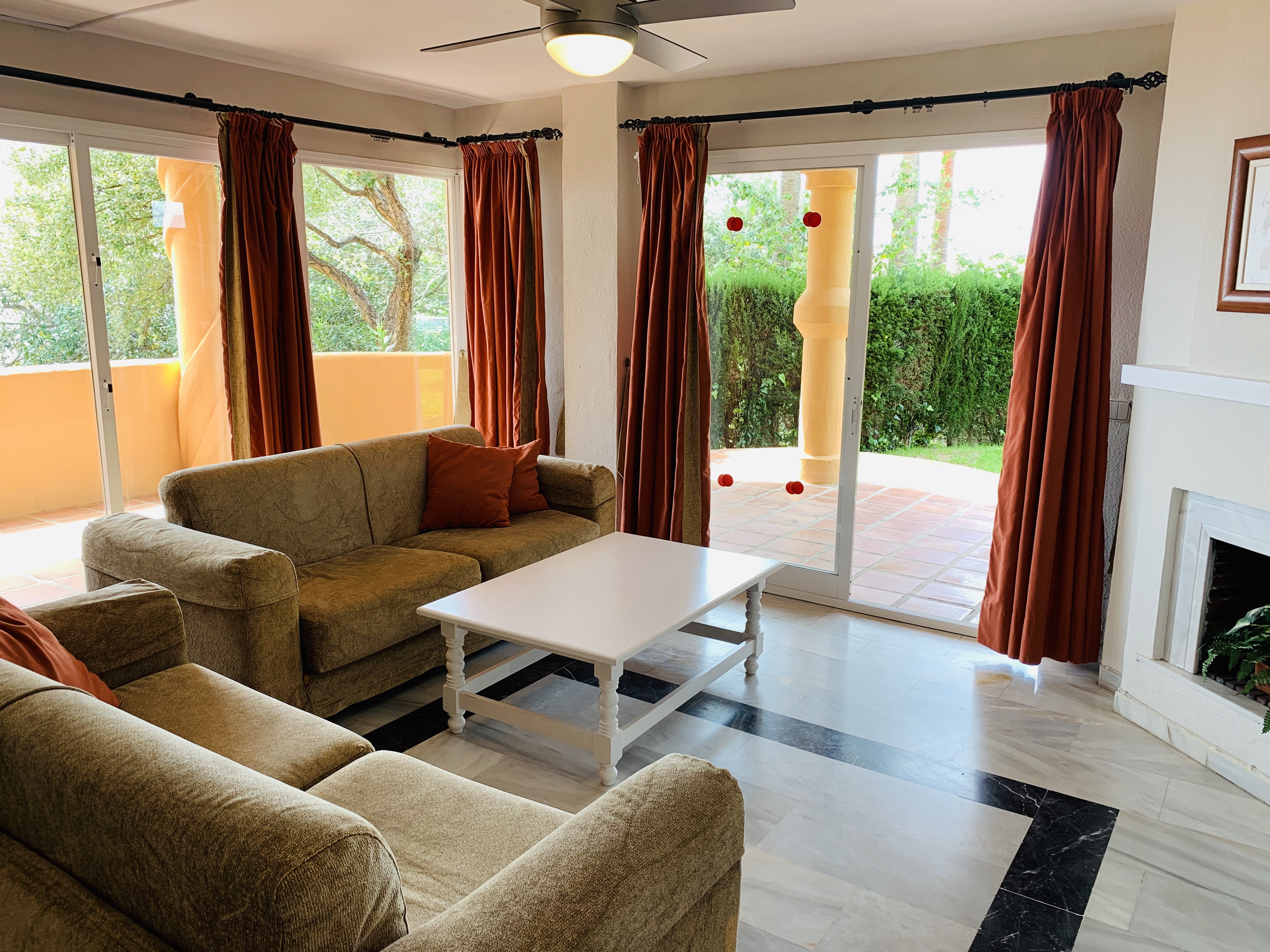 Apartamentos El Porton