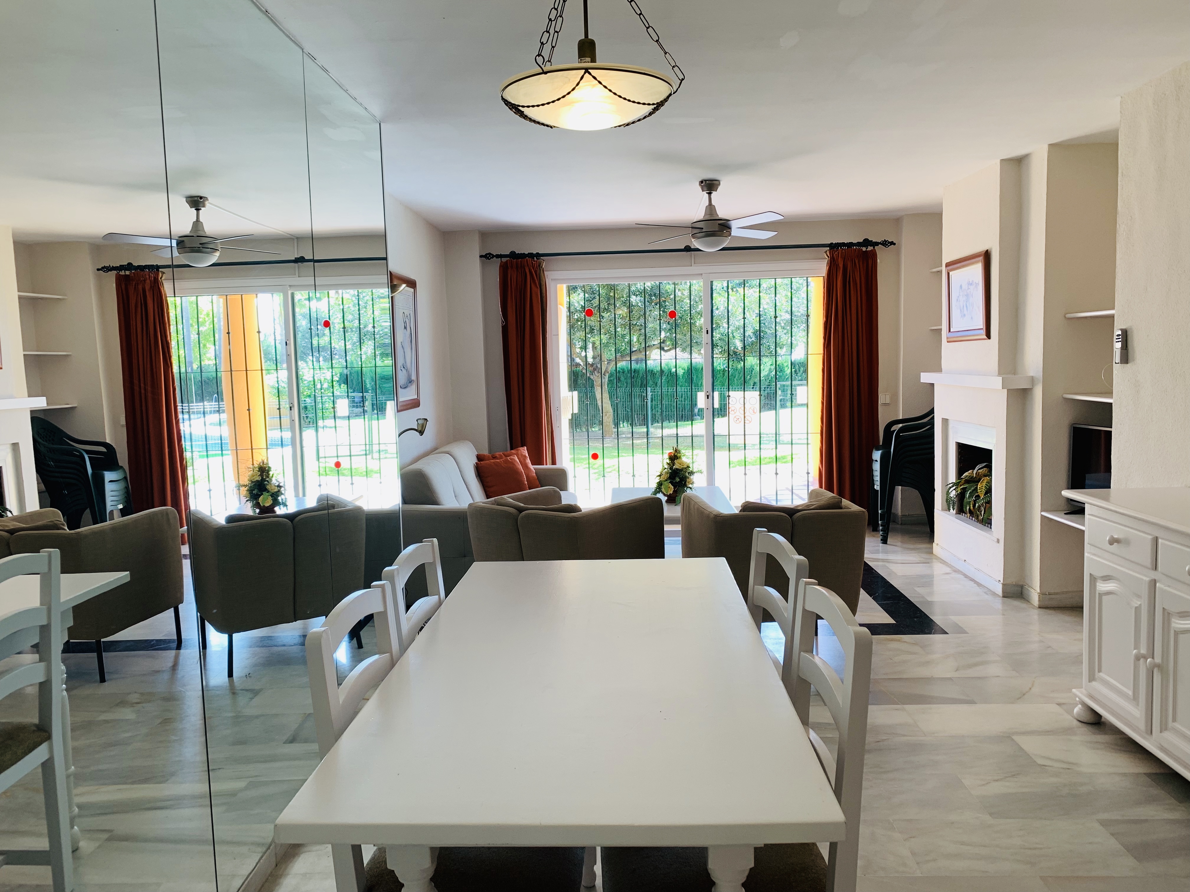 Apartamentos El Porton