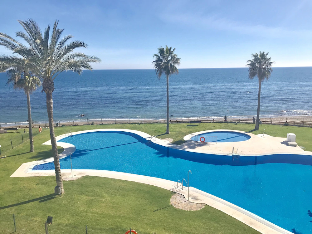 Mi Capricho Beach Apartments