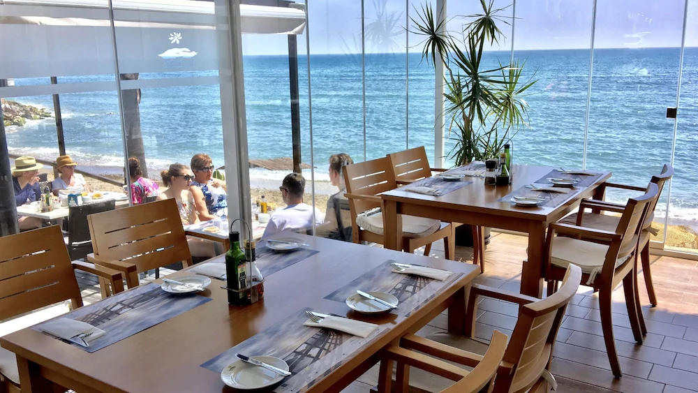 Mi Capricho Beach Apartments