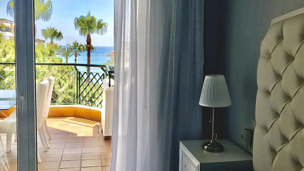 Mi Capricho Beach Apartments