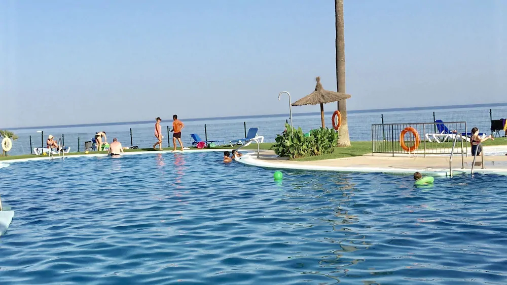 Mi Capricho Beach Apartments