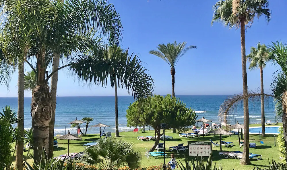 Mi Capricho Beach Apartments