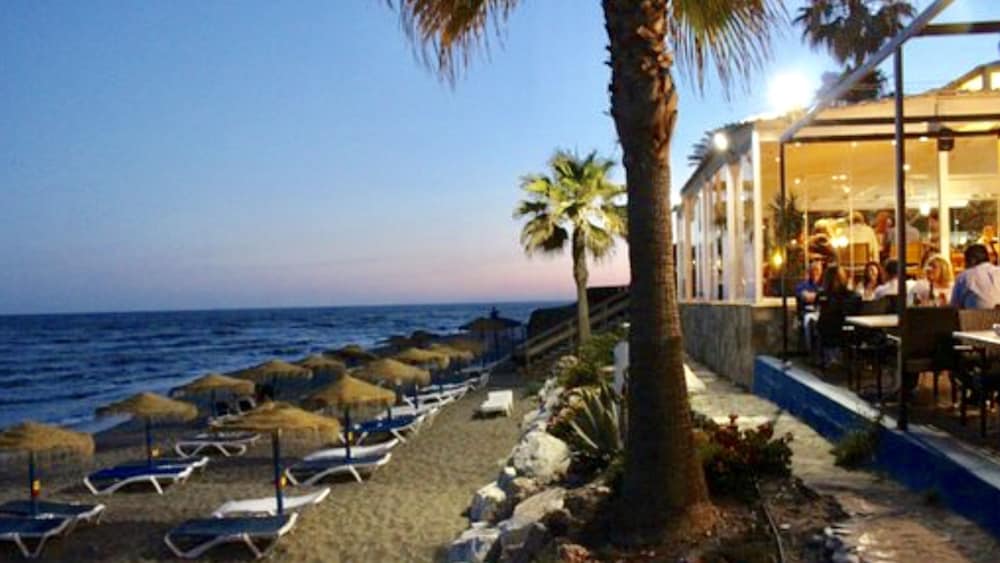 Mi Capricho Beach Apartments