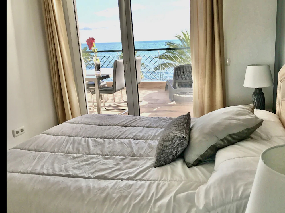 Mi Capricho Beach Apartments