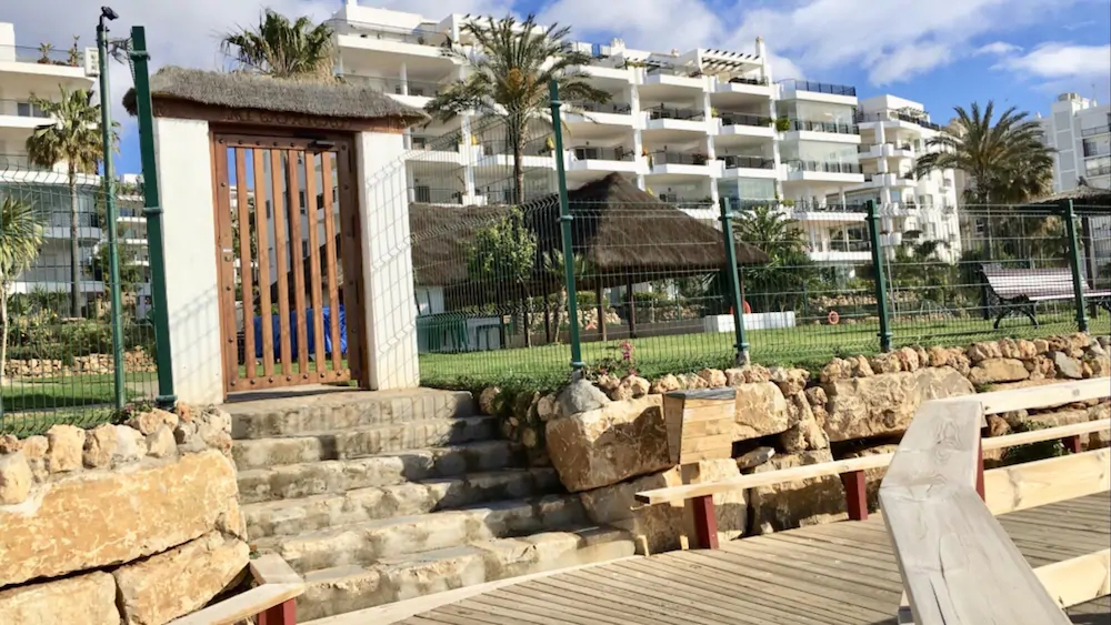 Mi Capricho Beach Apartments
