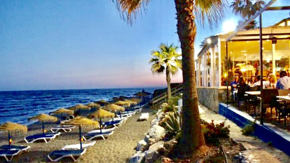 Mi Capricho Beach Apartments