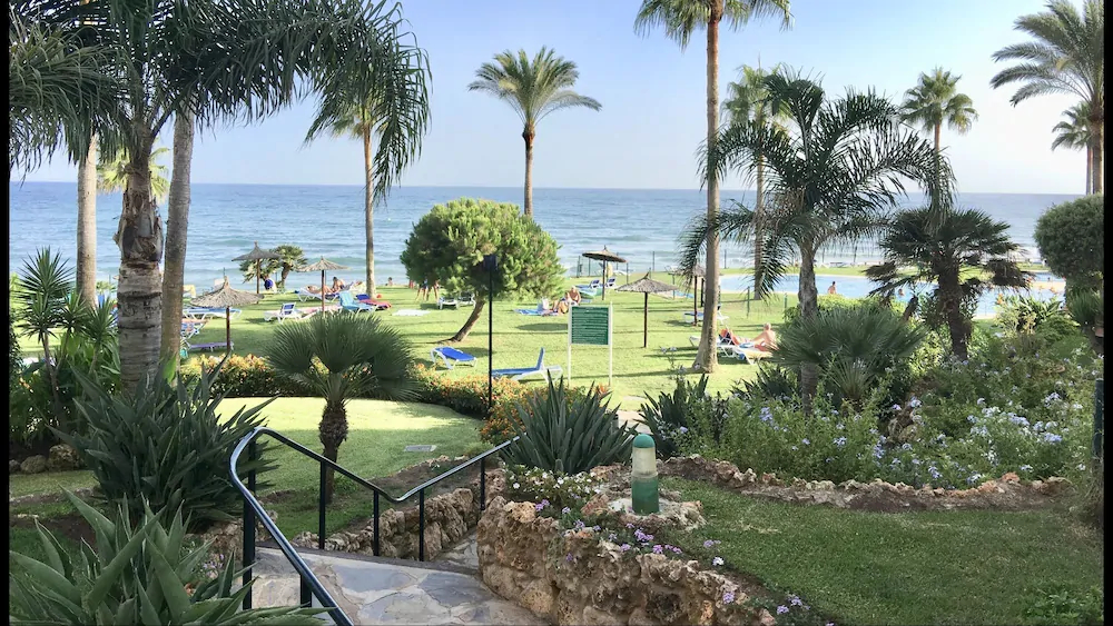 Mi Capricho Beach Apartments