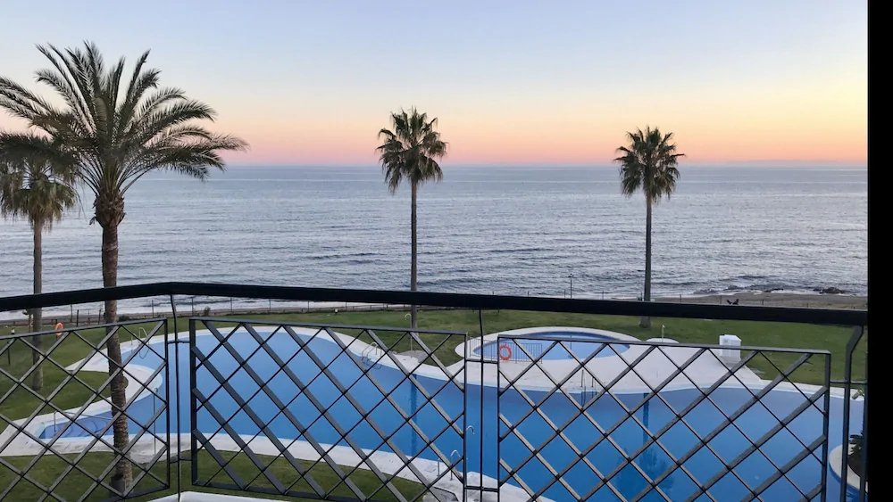 Mi Capricho Beach Apartments