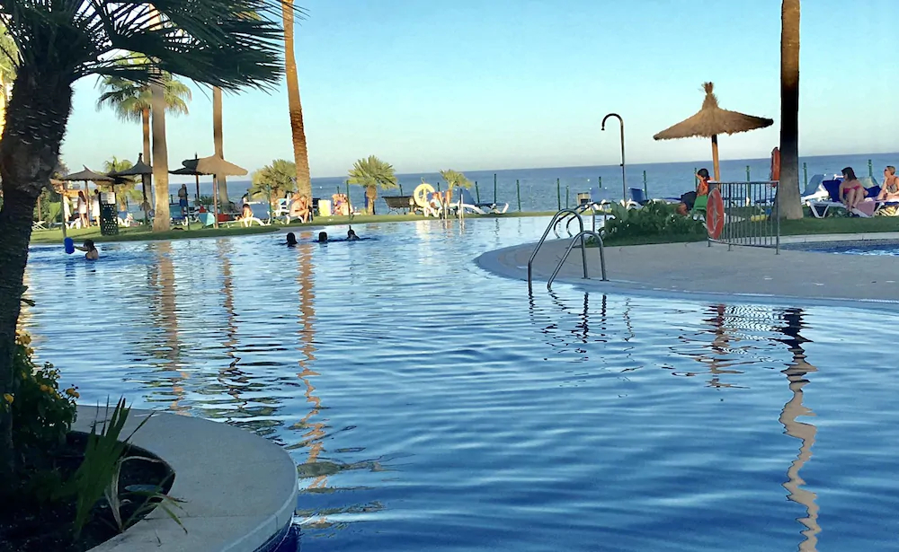 Mi Capricho Beach Apartments