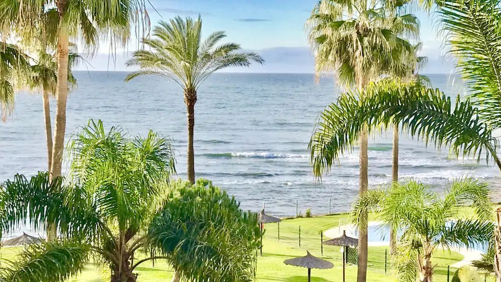 Mi Capricho Beach Apartments