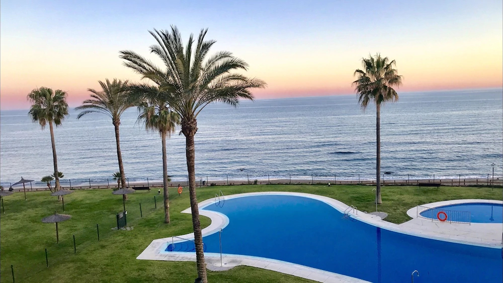 Mi Capricho Beach Apartments