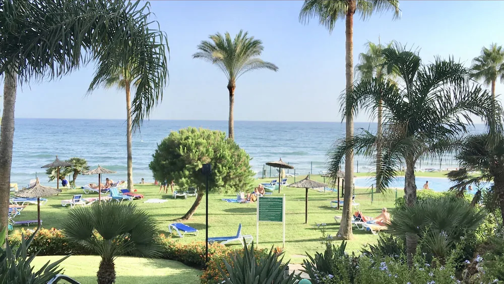 Mi Capricho Beach Apartments