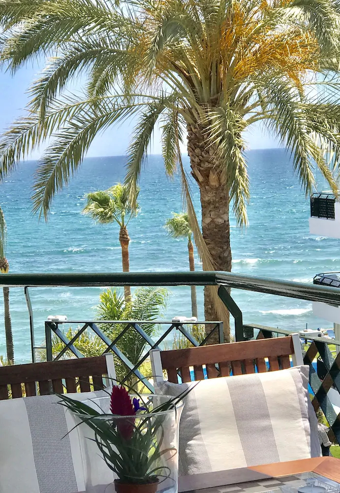 Mi Capricho Beach Apartments