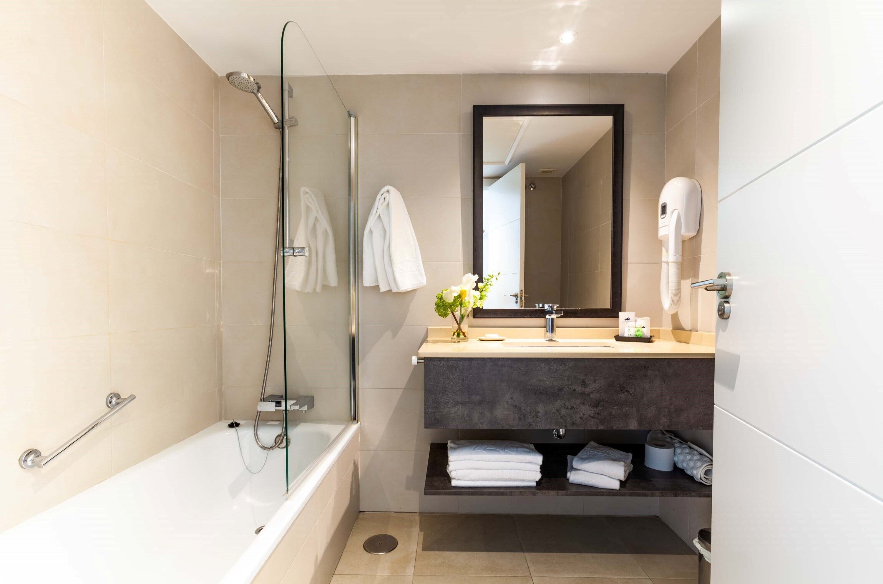 Ramada Hotel & Suites by Wyndham Costa del Sol Fuengirola