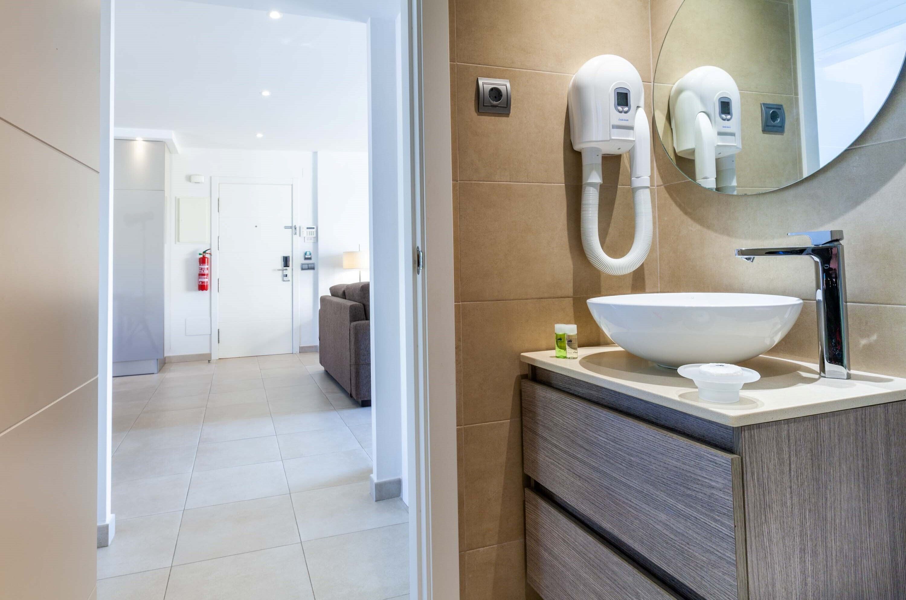 Ramada Hotel & Suites by Wyndham Costa del Sol Fuengirola