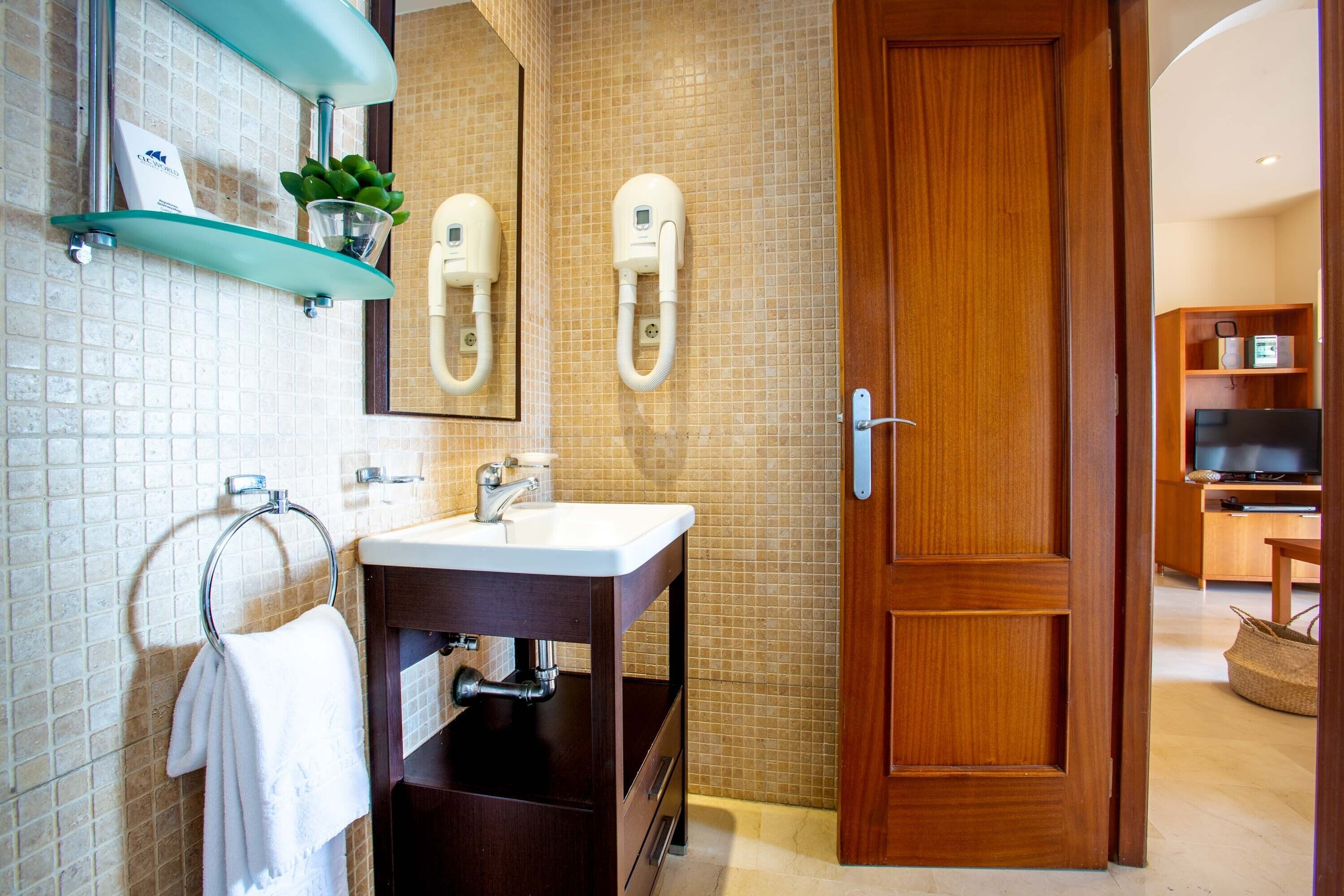 Ramada Hotel & Suites by Wyndham Costa del Sol Fuengirola