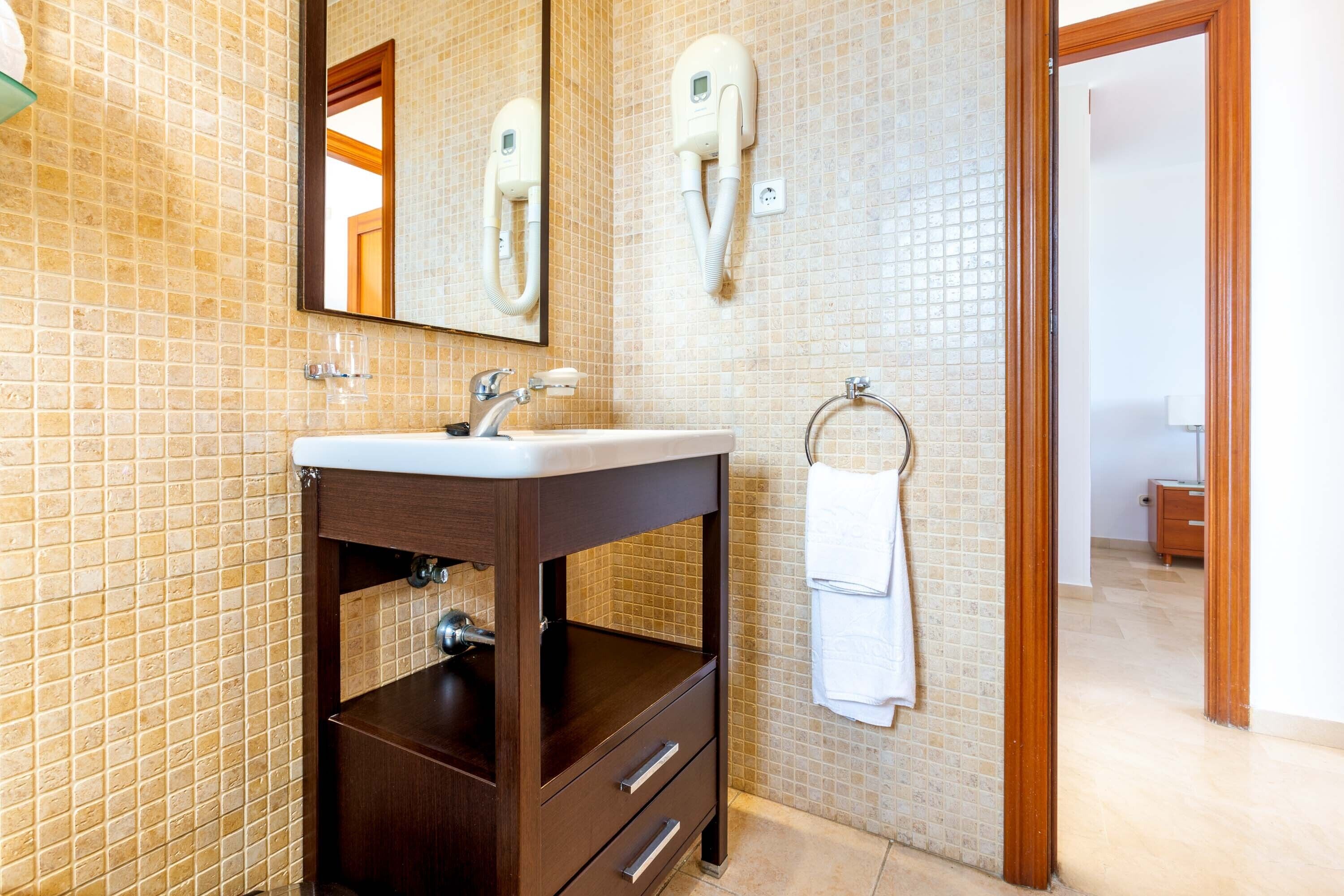 Ramada Hotel & Suites by Wyndham Costa del Sol Fuengirola