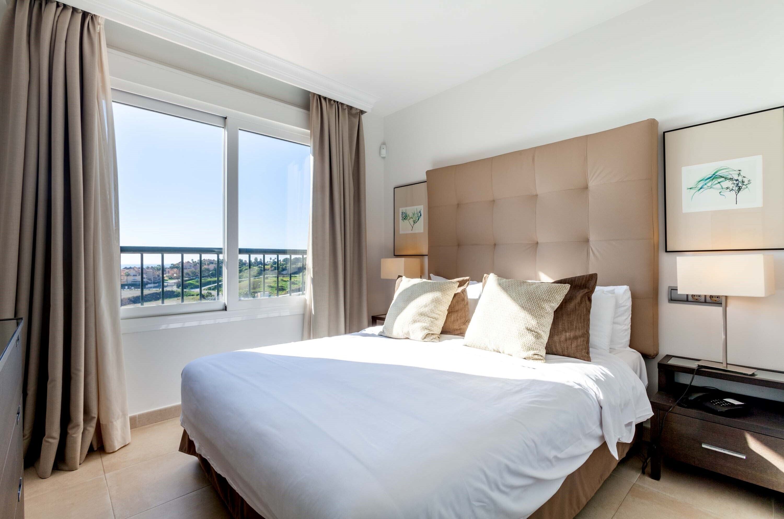 Ramada Hotel & Suites by Wyndham Costa del Sol Fuengirola