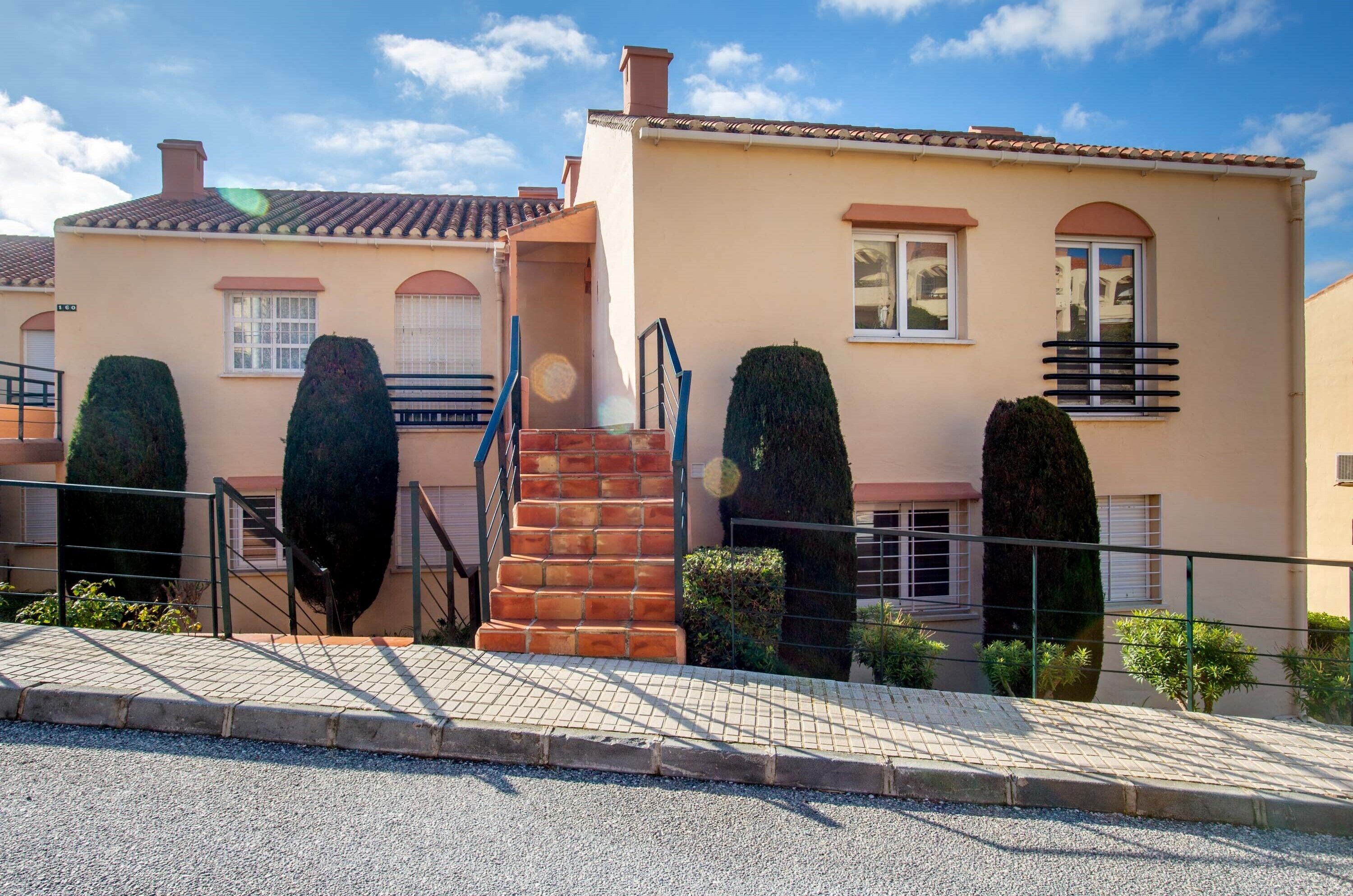 Ramada Hotel & Suites by Wyndham Costa del Sol Fuengirola