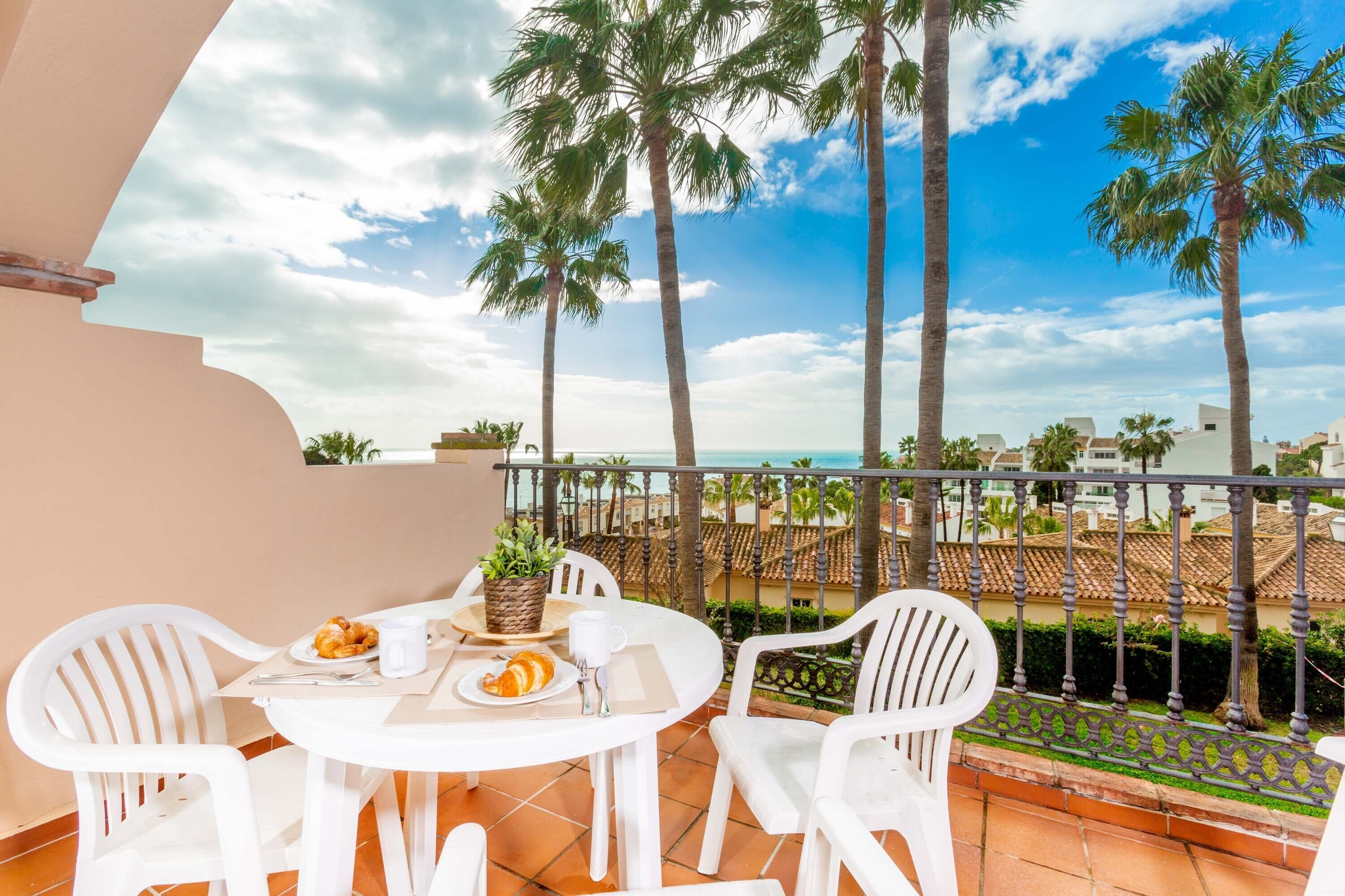 Ramada Hotel & Suites by Wyndham Costa del Sol Fuengirola