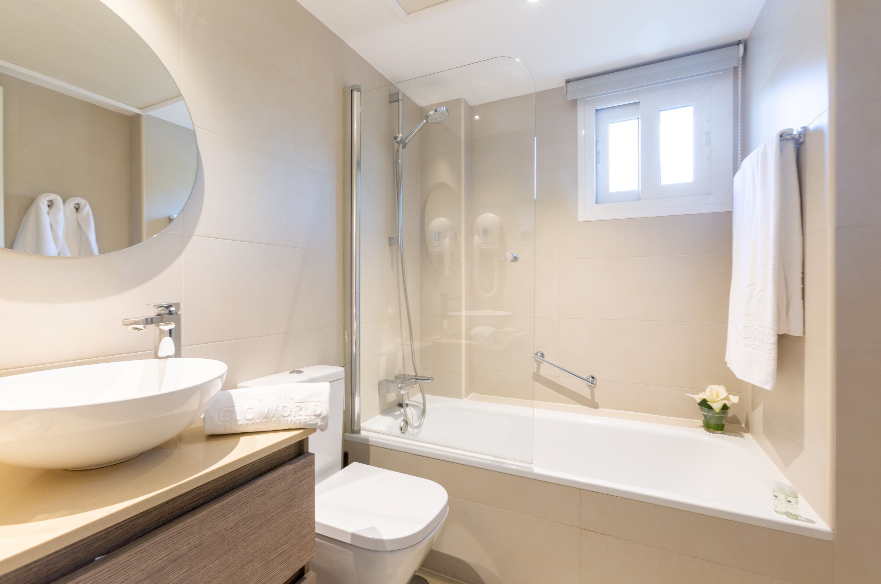 Ramada Hotel & Suites by Wyndham Costa del Sol Fuengirola