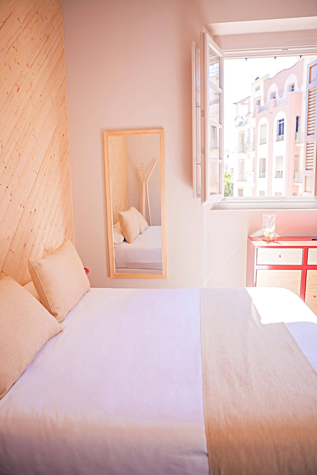 Alcazaba Premium Hostel