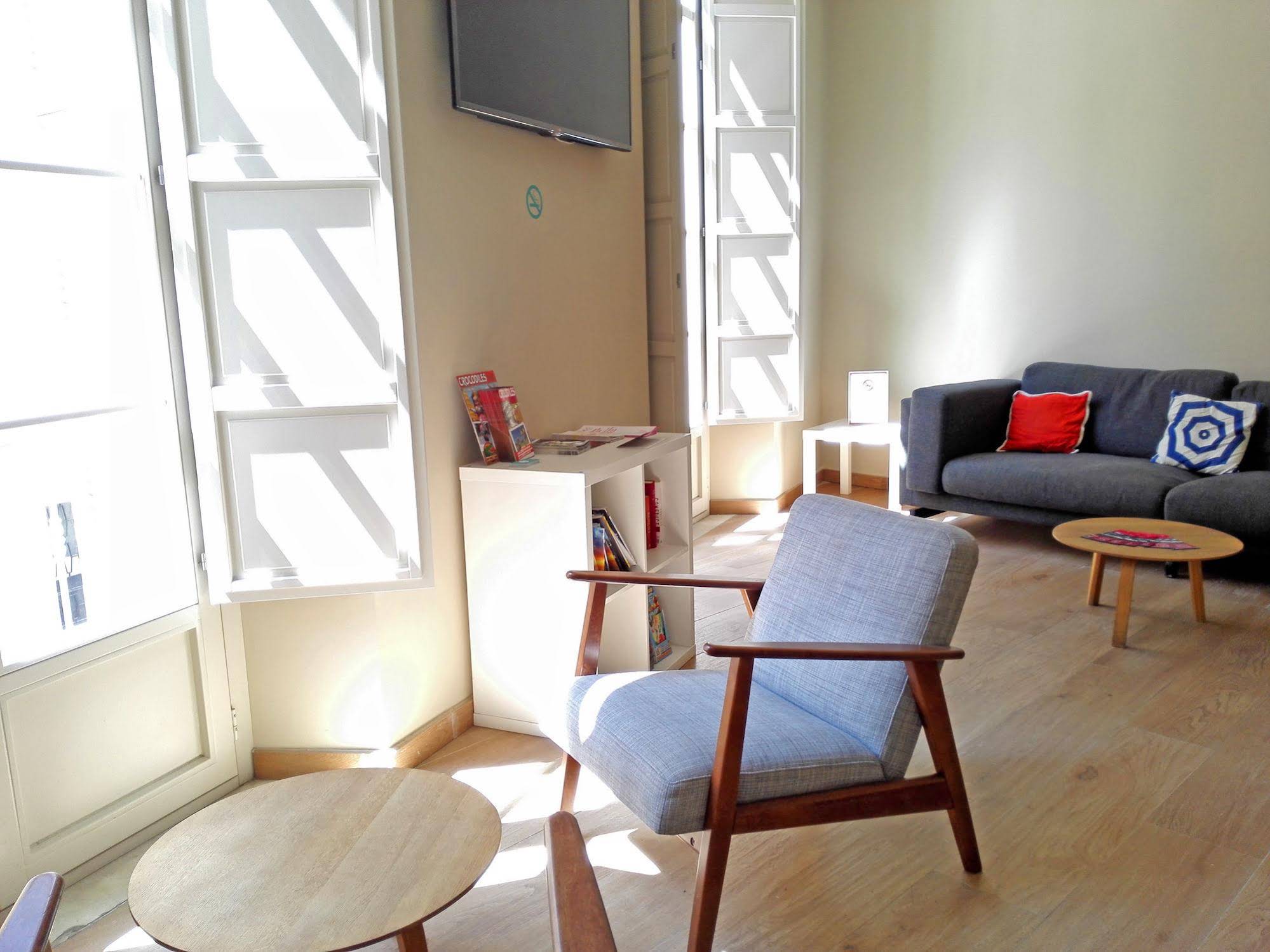 Alcazaba Premium Hostel