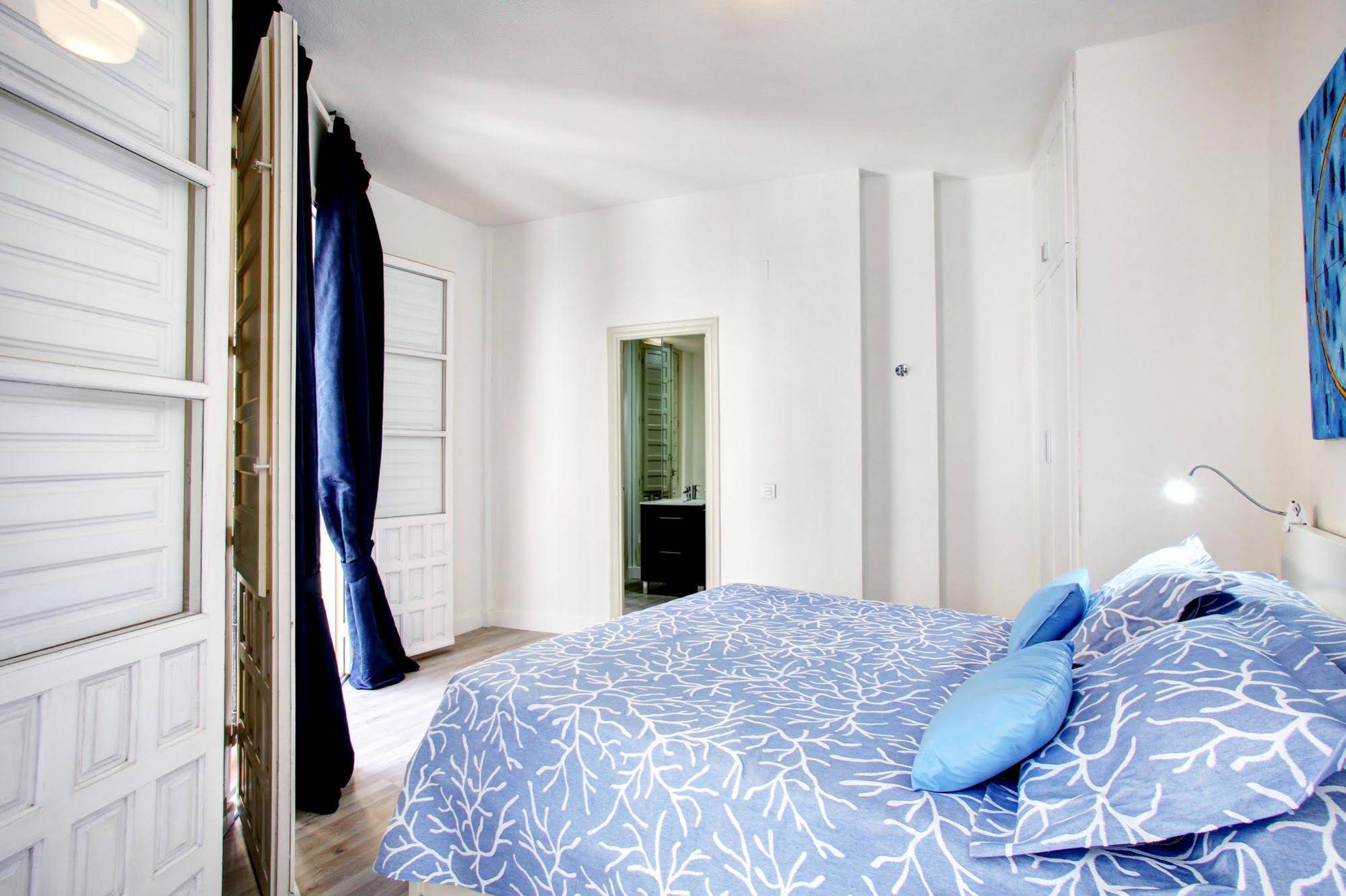 Apartamentos Doña Elvira Carreteria