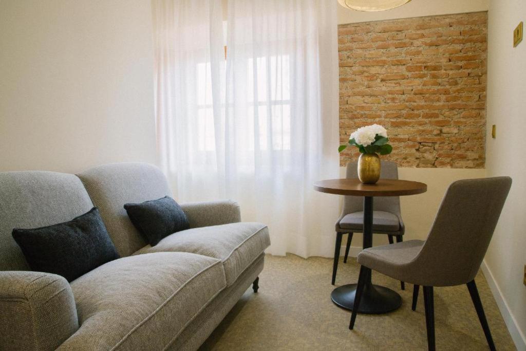 Apartamentos Líbere Málaga Teatro Romano