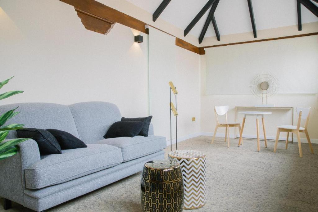 Apartamentos Líbere Málaga Teatro Romano