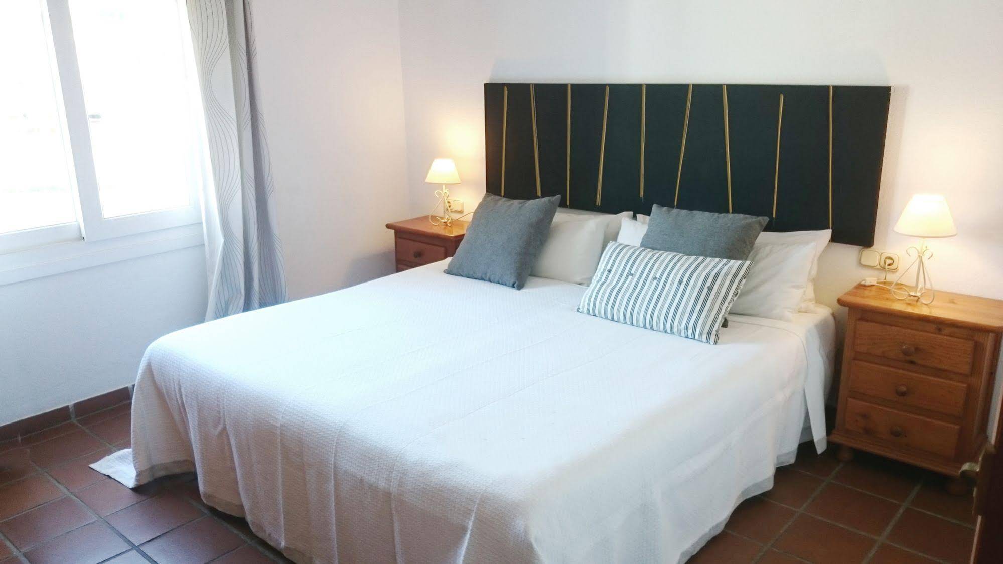 Apartamentos Turísticos La Mundial