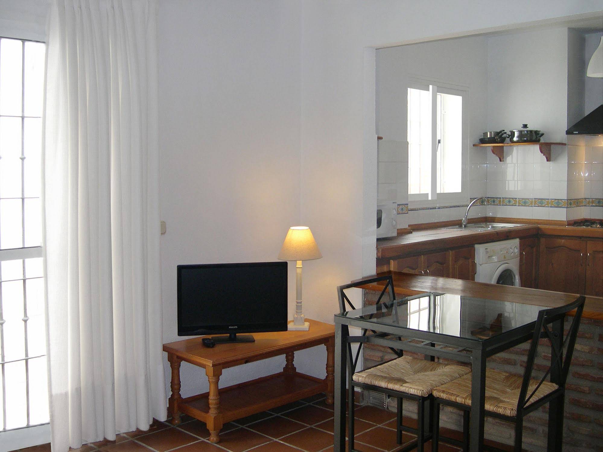 Apartamentos Turísticos La Mundial
