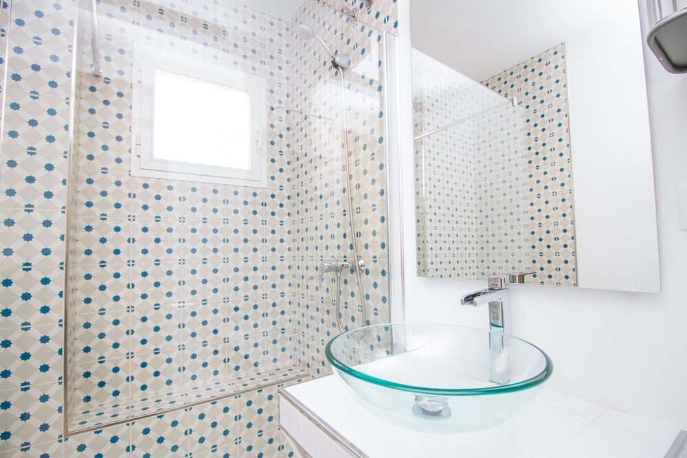 Astonishing Apartments by La Recepción