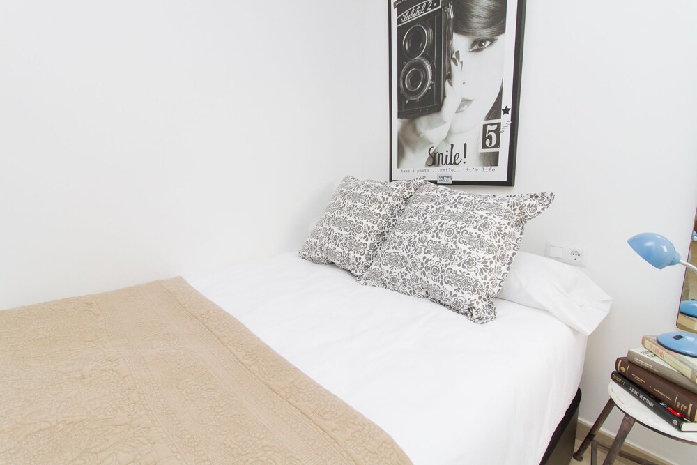 Astonishing Apartments by La Recepción