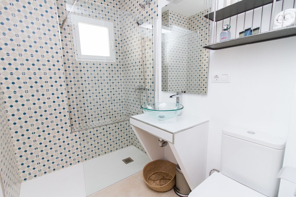 Astonishing Apartments by La Recepción