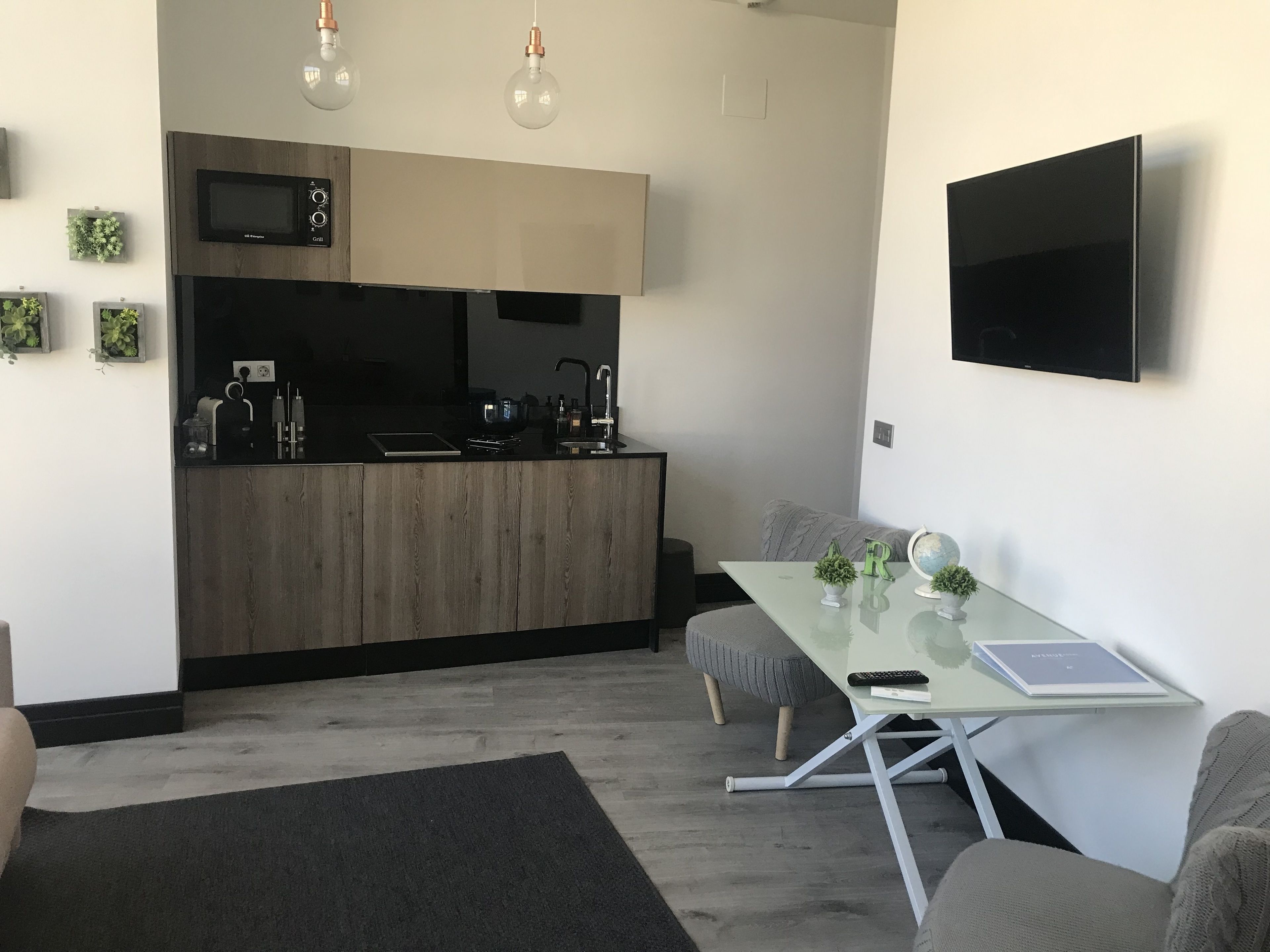 Avenue Rooms
