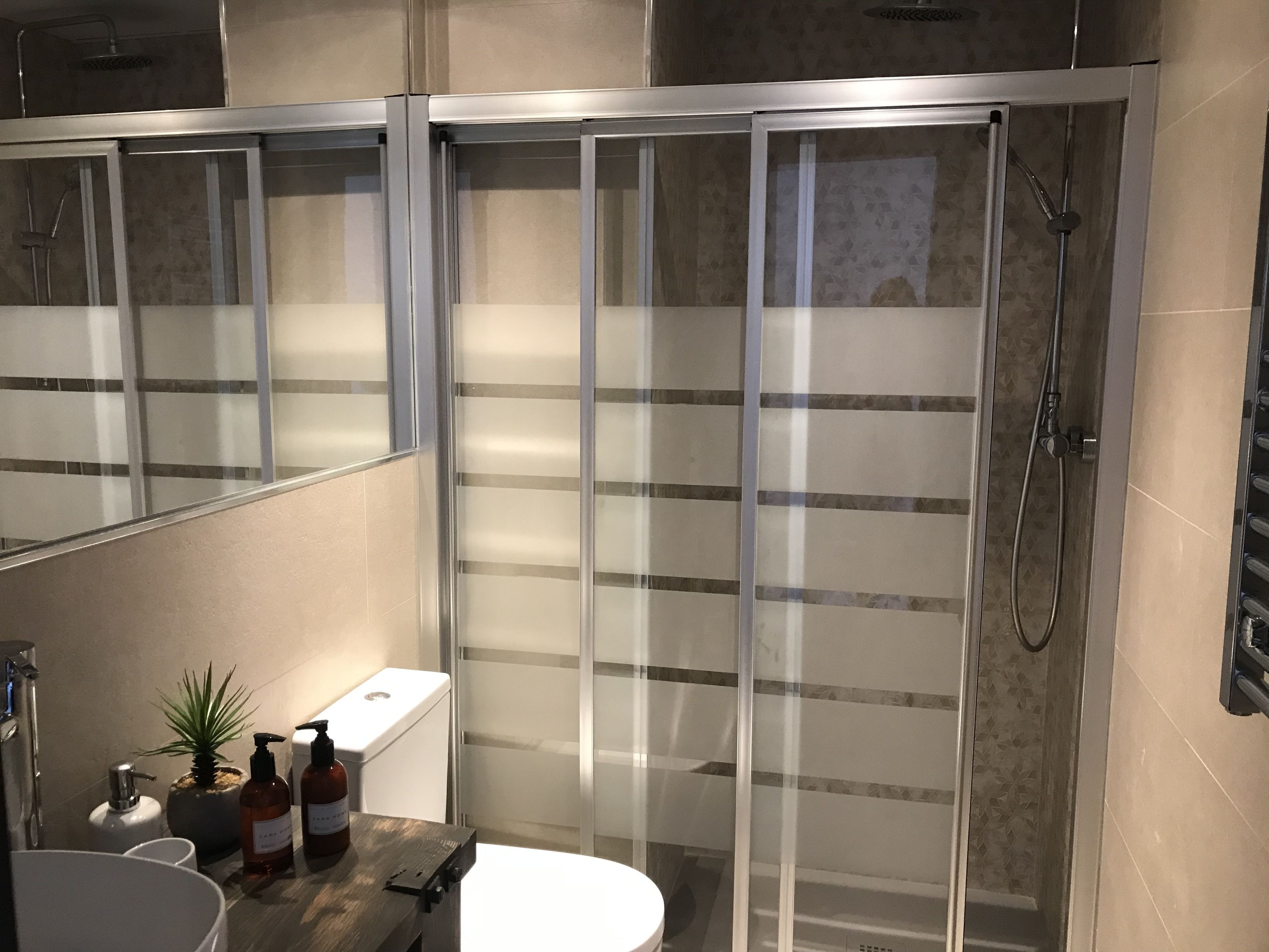 Avenue Rooms