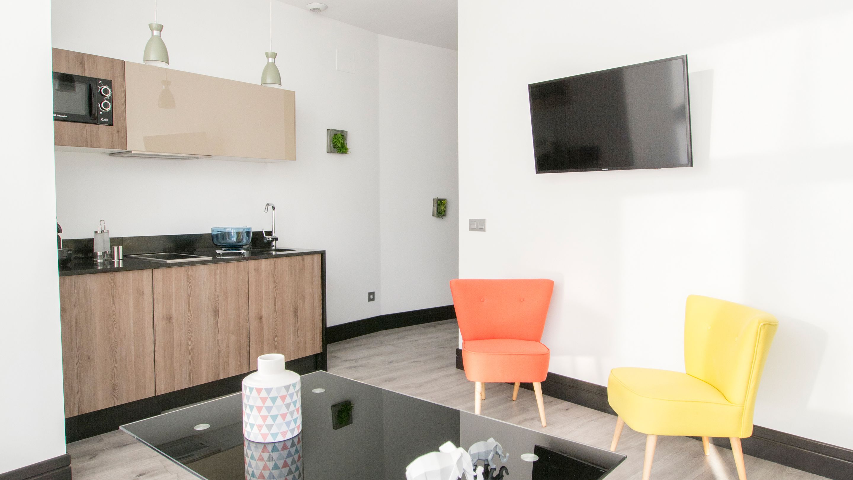 Avenue Rooms