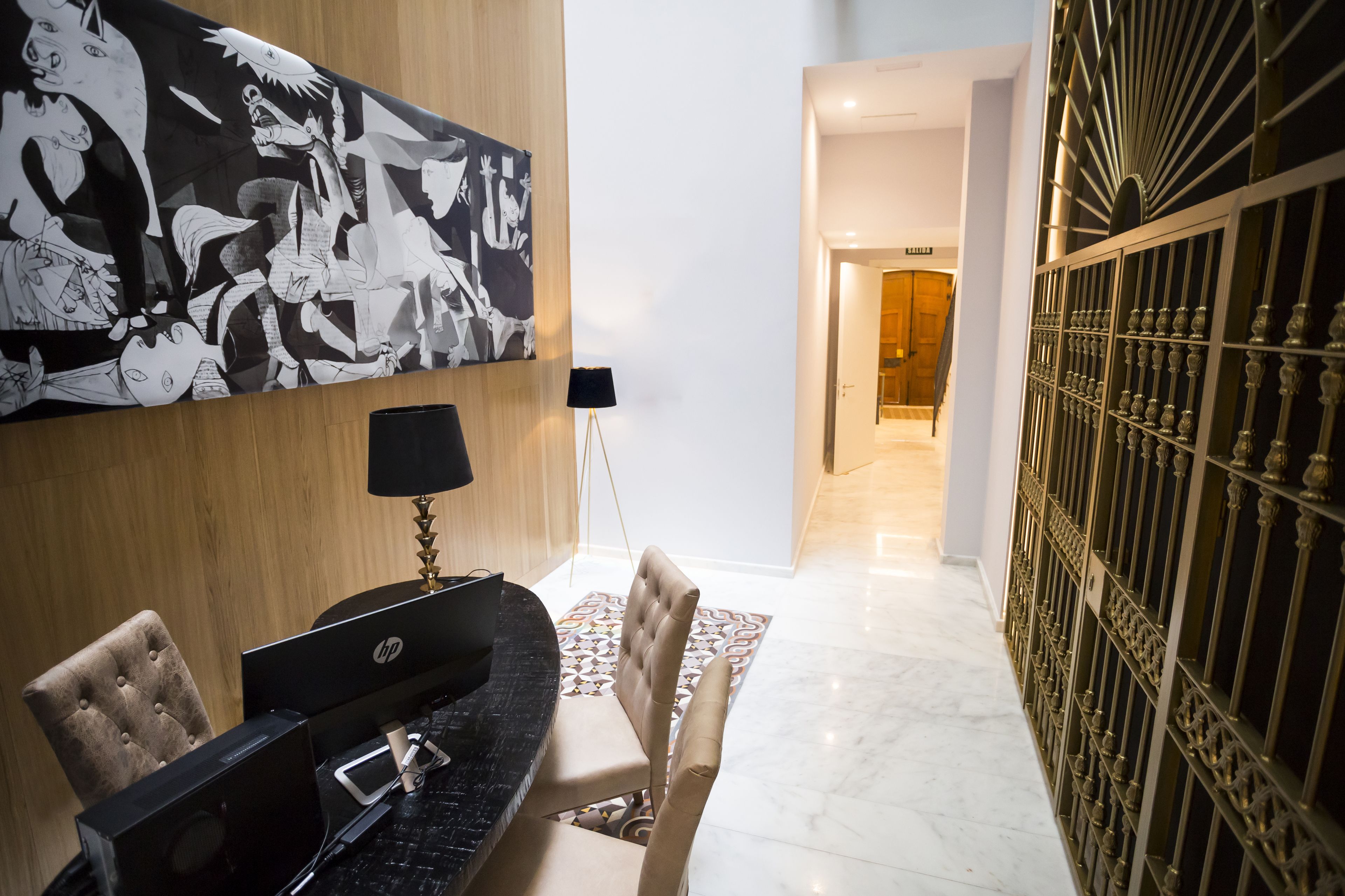 Casa de la Merced Suites