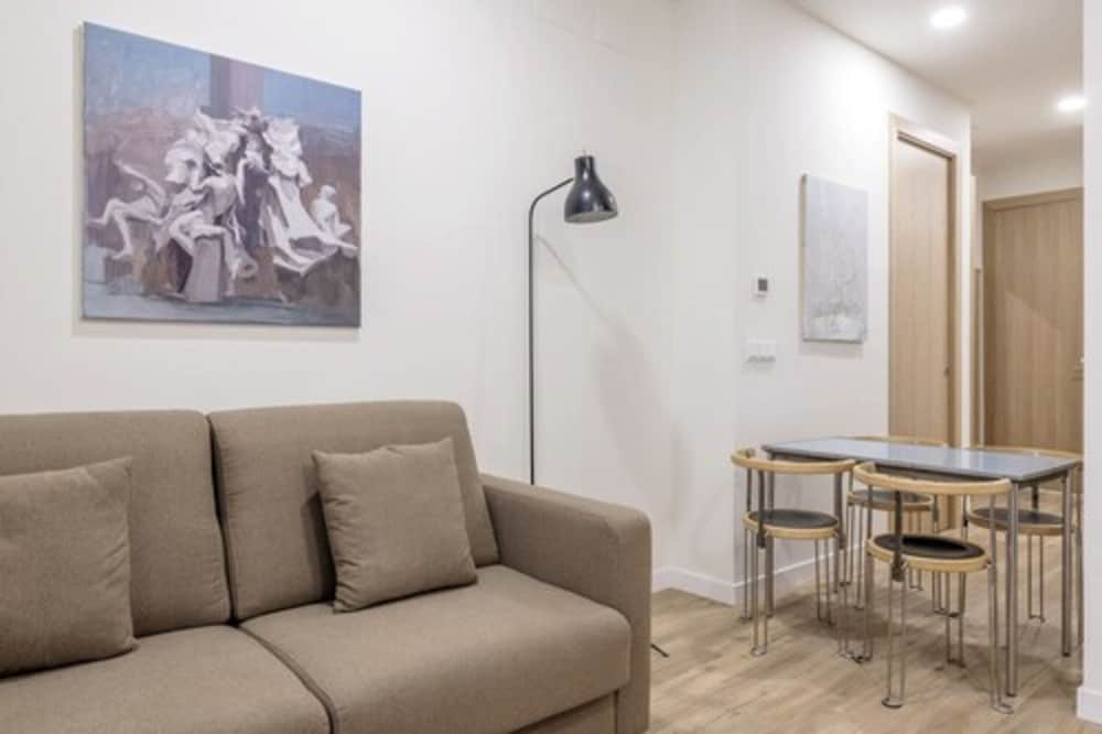 Graffiti Suites El Museo