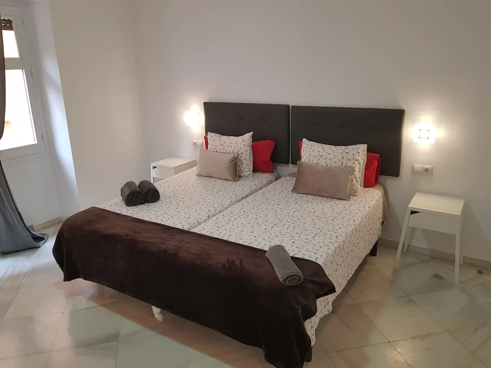 Fan Suites Duquesa