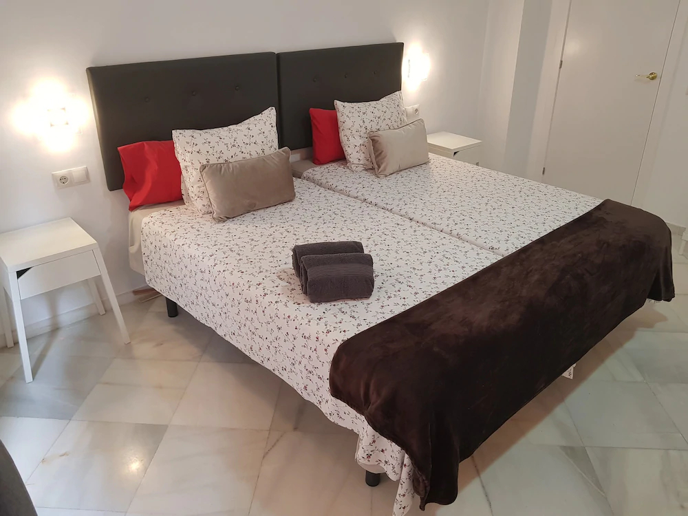 Fan Suites Duquesa