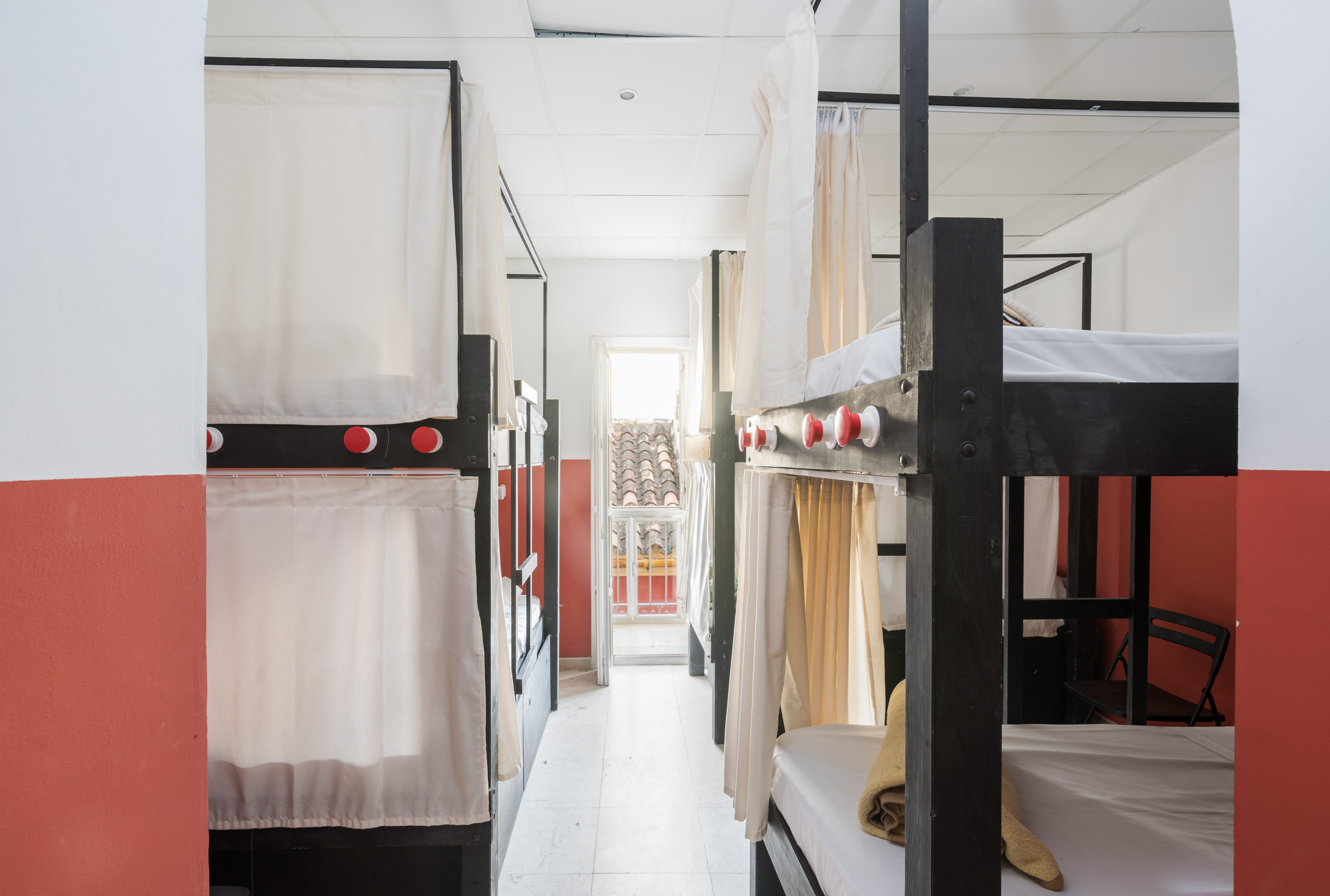 Feel Hostel City Center