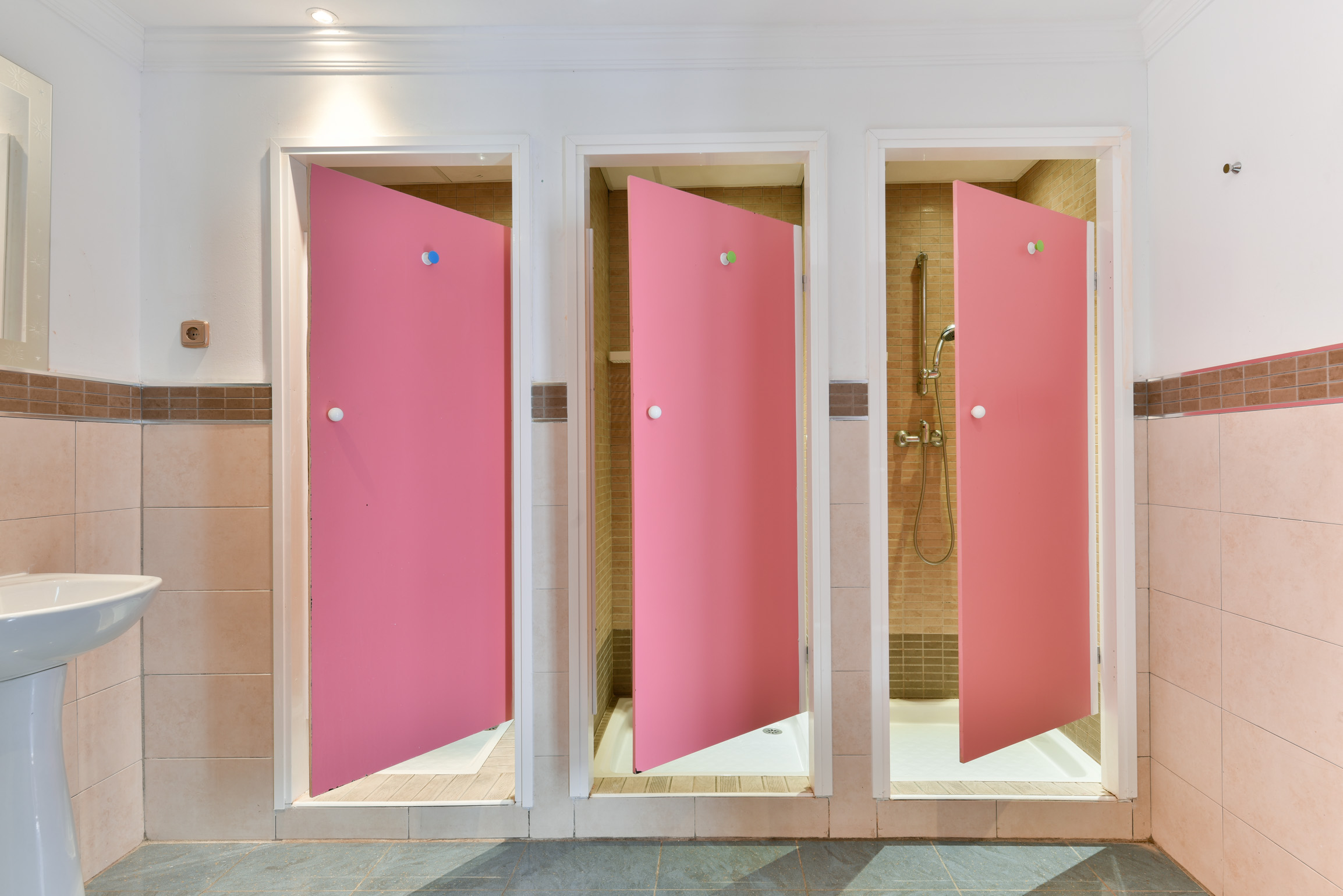 Feel Hostel City Center