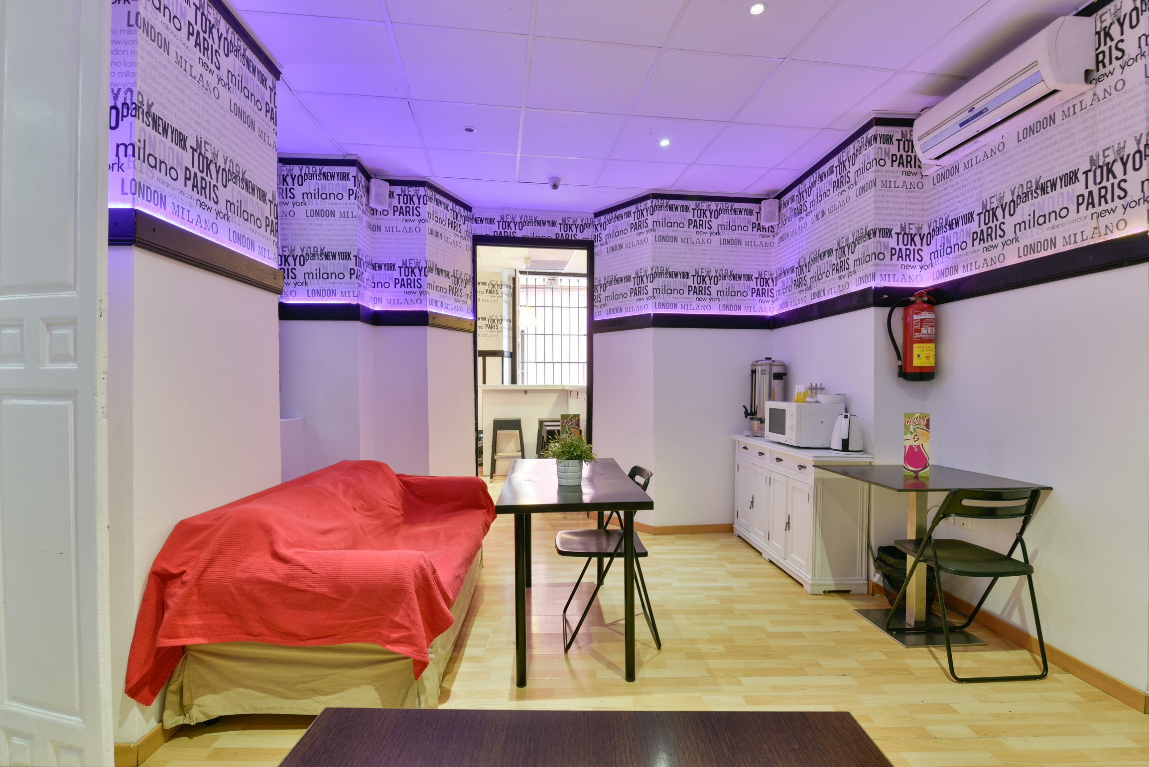 Feel Hostel City Center