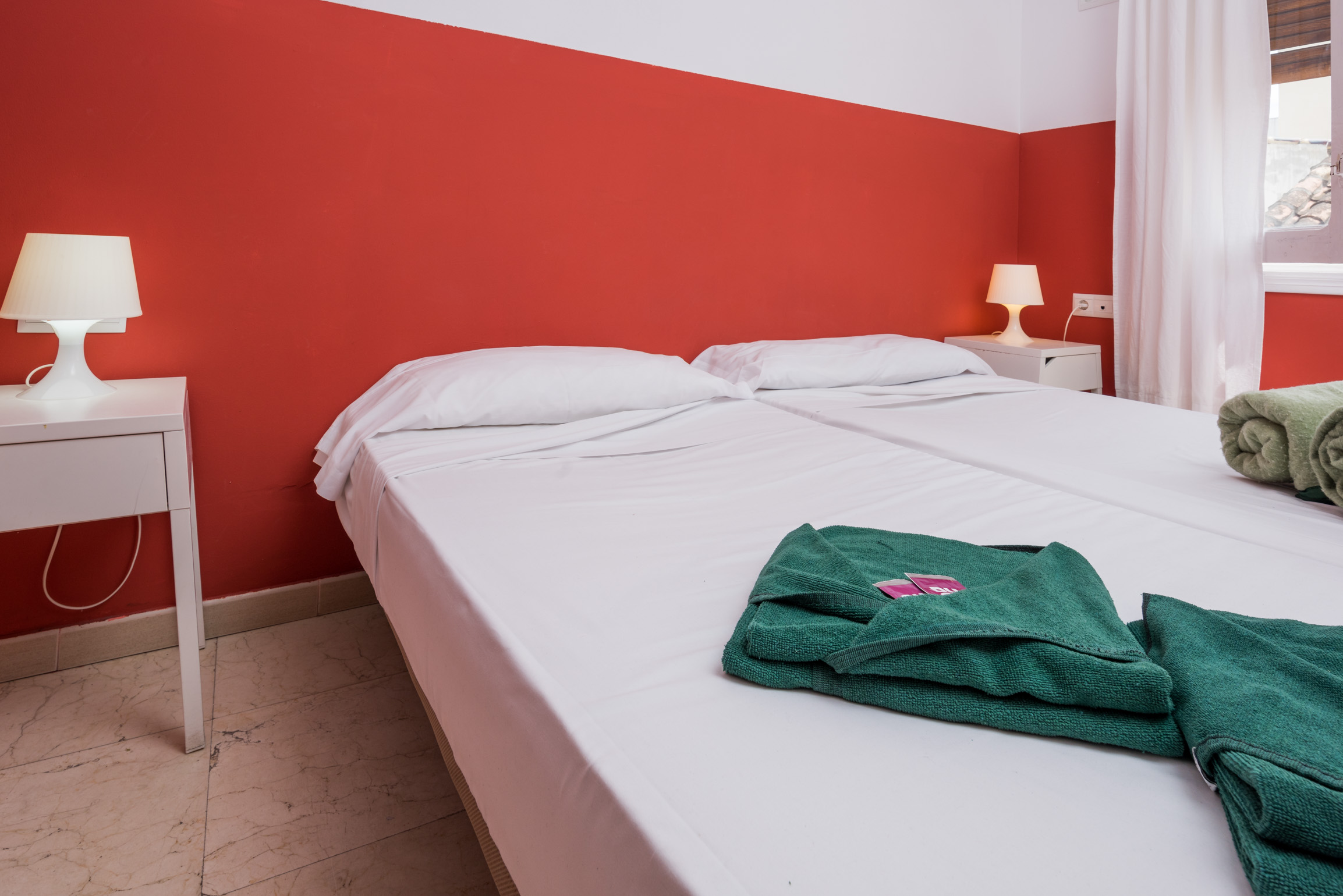 Feel Hostel City Center