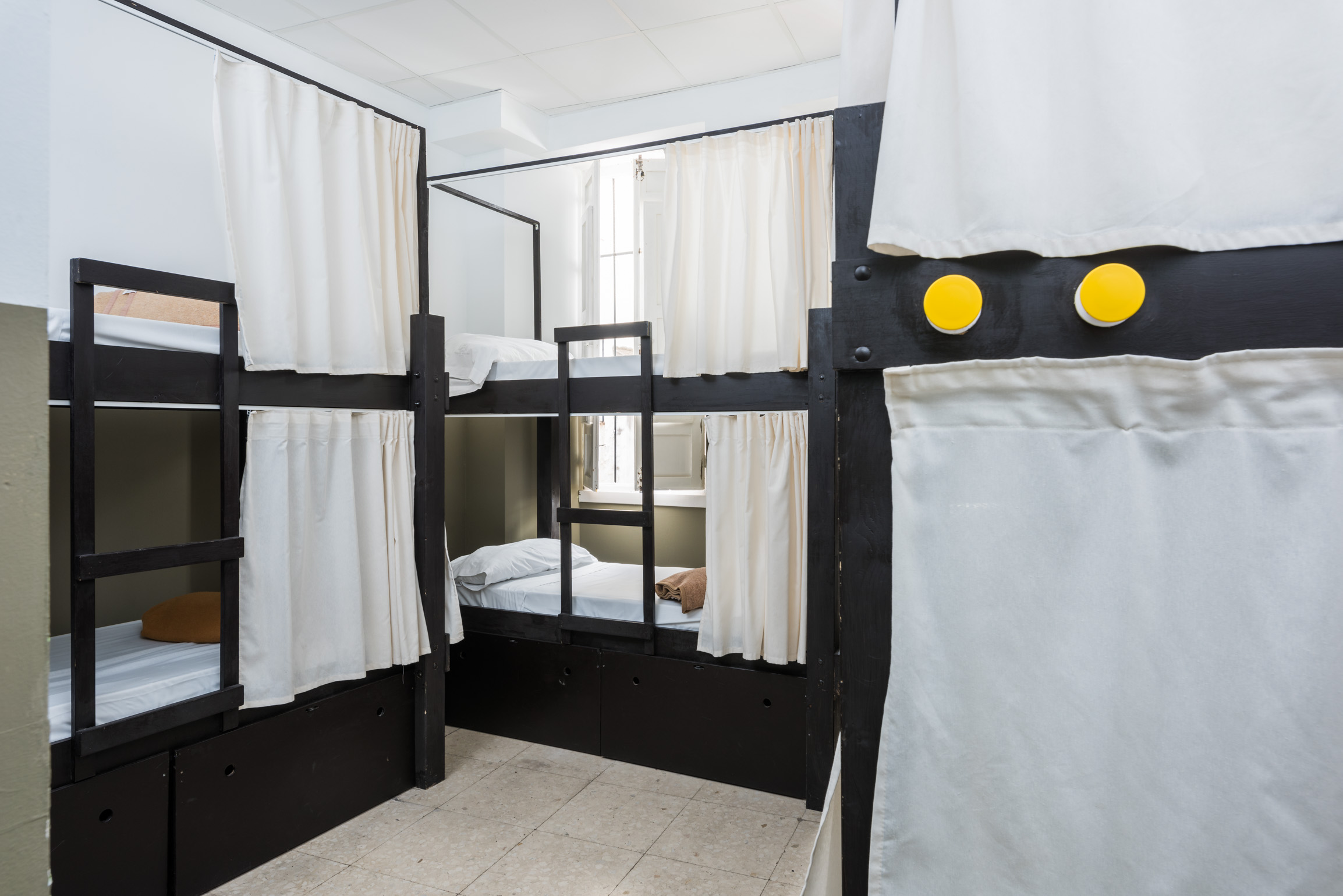 Feel Hostel City Center