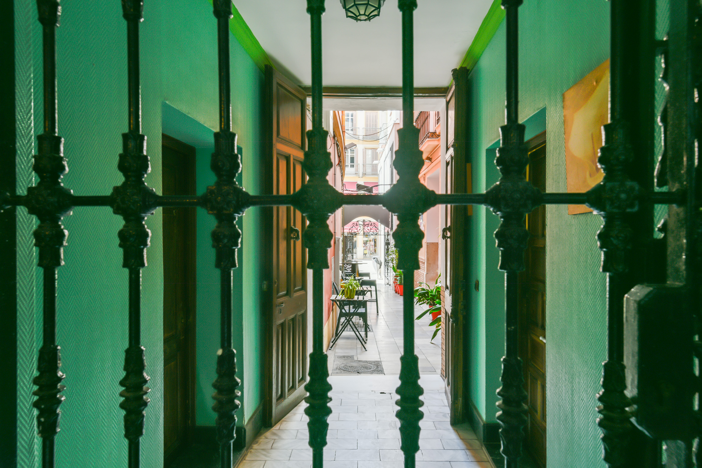 Feel Hostel City Center